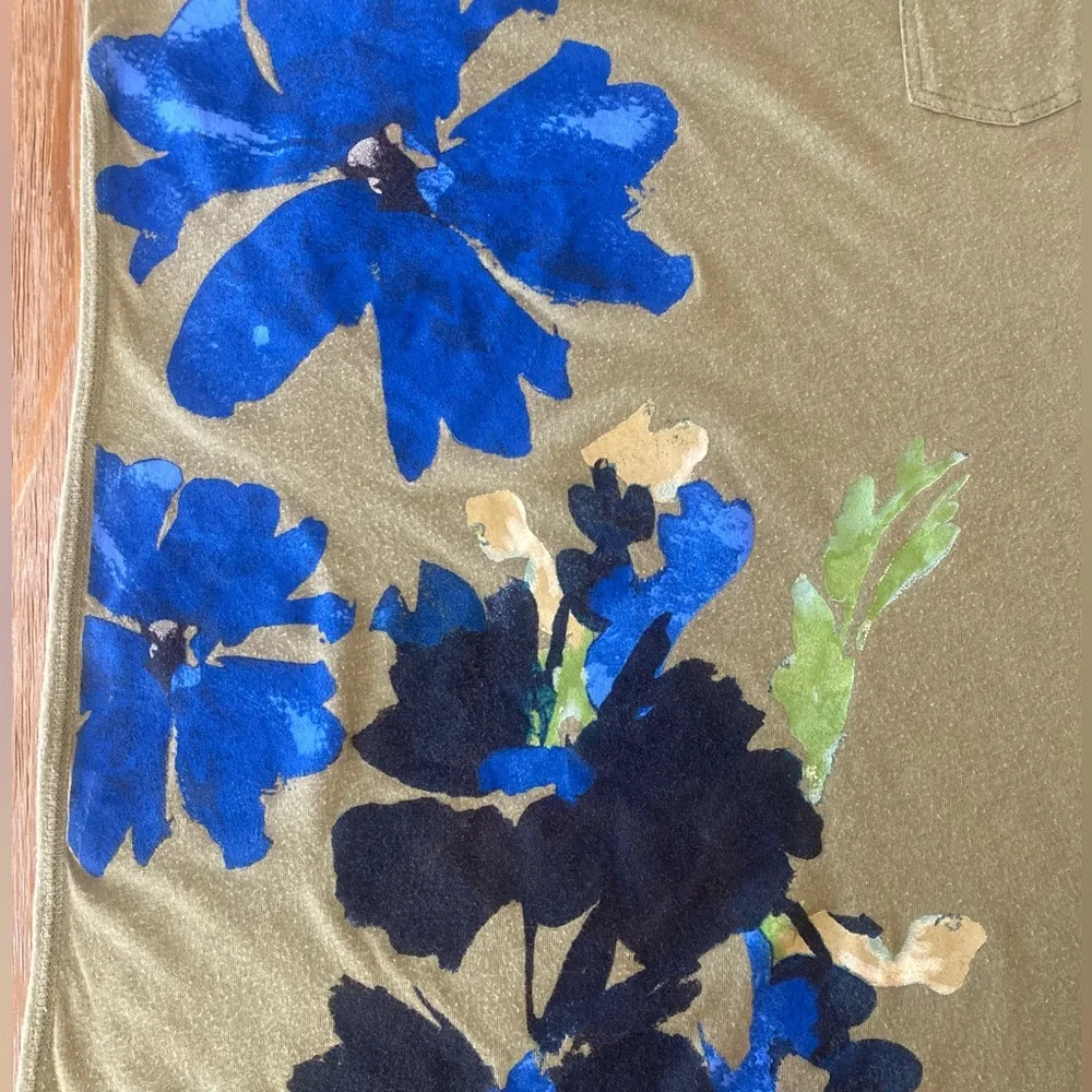 Abercrombie & Fitch Floral Paint Designed Knot Tank - Picture 2 of 5